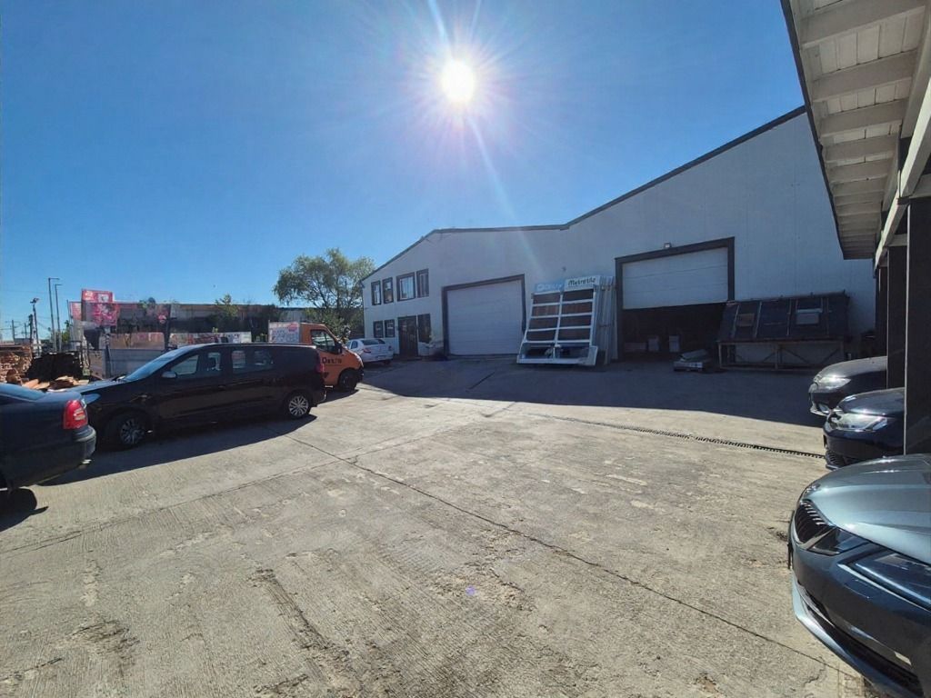 Hală premium 1.317 mp de vânzare, Pantelimon, birouri 496 mp - Poză 2