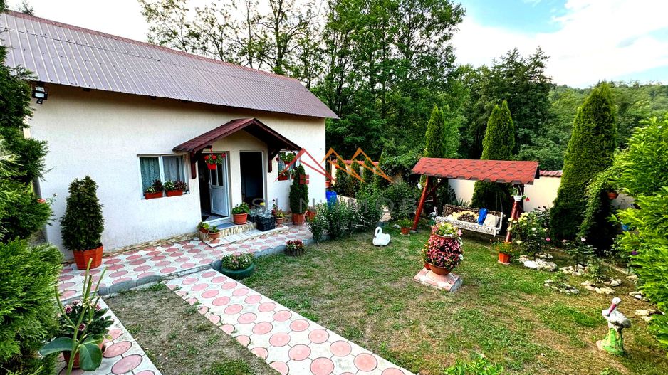 Casa 4 camere, anexe, recent renovata, foisor, teren 781mp, Izvoru, DB - Poză 14