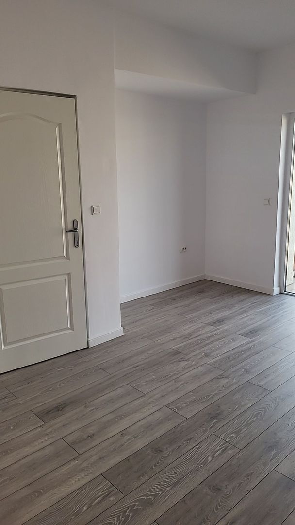 Apartament cu 2 camere | 36 mp + balcon | Zona Florilor - Poză 2