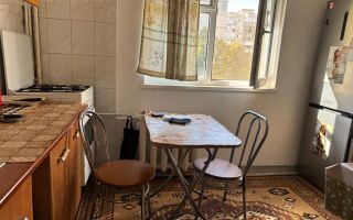 Garsoniera Sebastian-Bloc Mixt-1988 - Poză 2