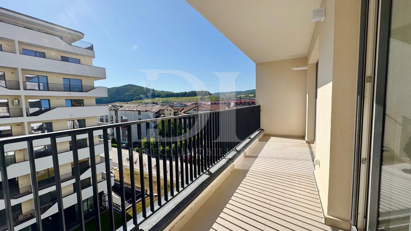 Apartament finisat / etaj intermediar /  Zona Eroilor - Poză 9
