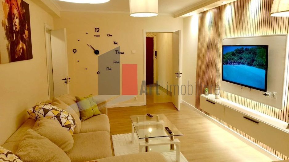 Vând apartament la metrou Gorjului Militari - Poză 1