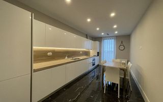 Penthouse superb - Erou Iancu Nicolae - vedere către pădure - Poză 3