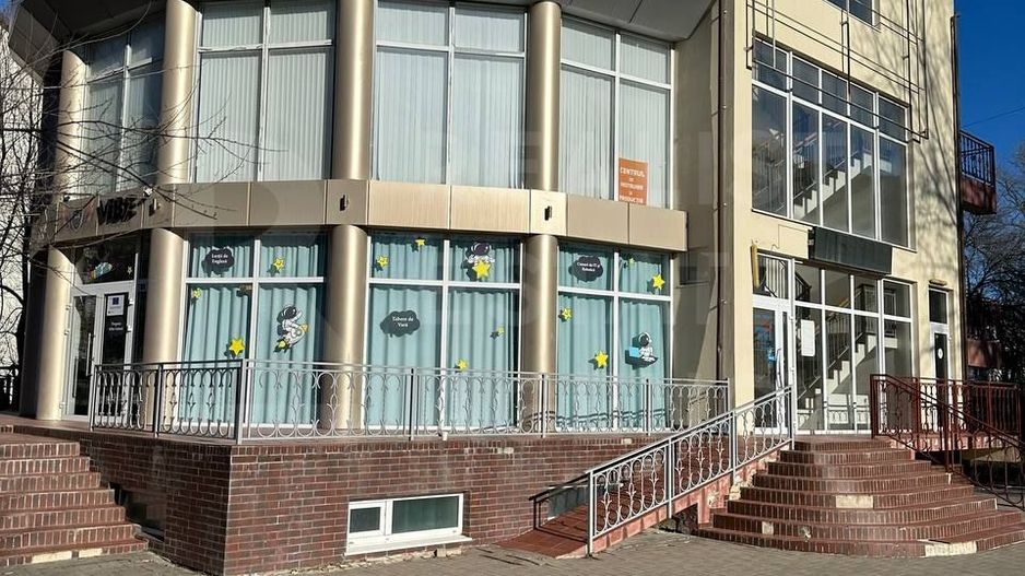 Vânzare, spațiu comercial, 715 mp, bd. Republicii, Cahul - Poză 4