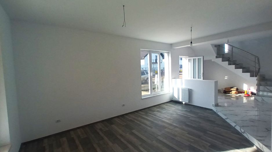 Casă individuală 5 camere, gata de mutare, 468 mp teren, asfalt - Poză 7