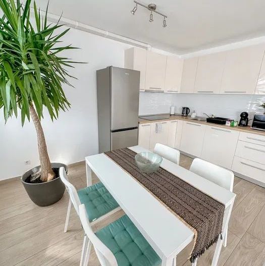 Apartament modern cu 2 camere | Dambul Rotund | 70 mp + Terasa | Parcare inclusa - Poză 7