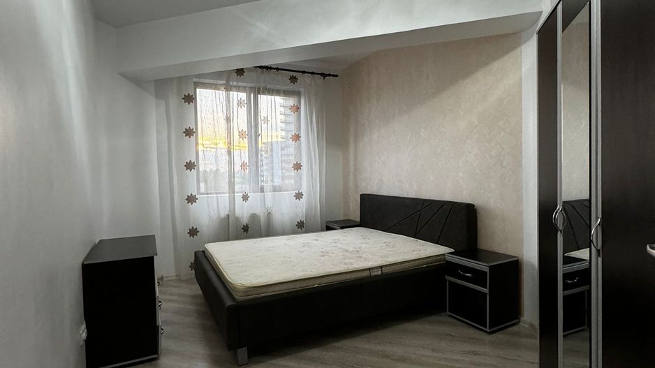 AP. 3 CAMERE - APARATORII PATRIEI, PARCARE INCLUSA, CENTRALA, METROU - Poză 3