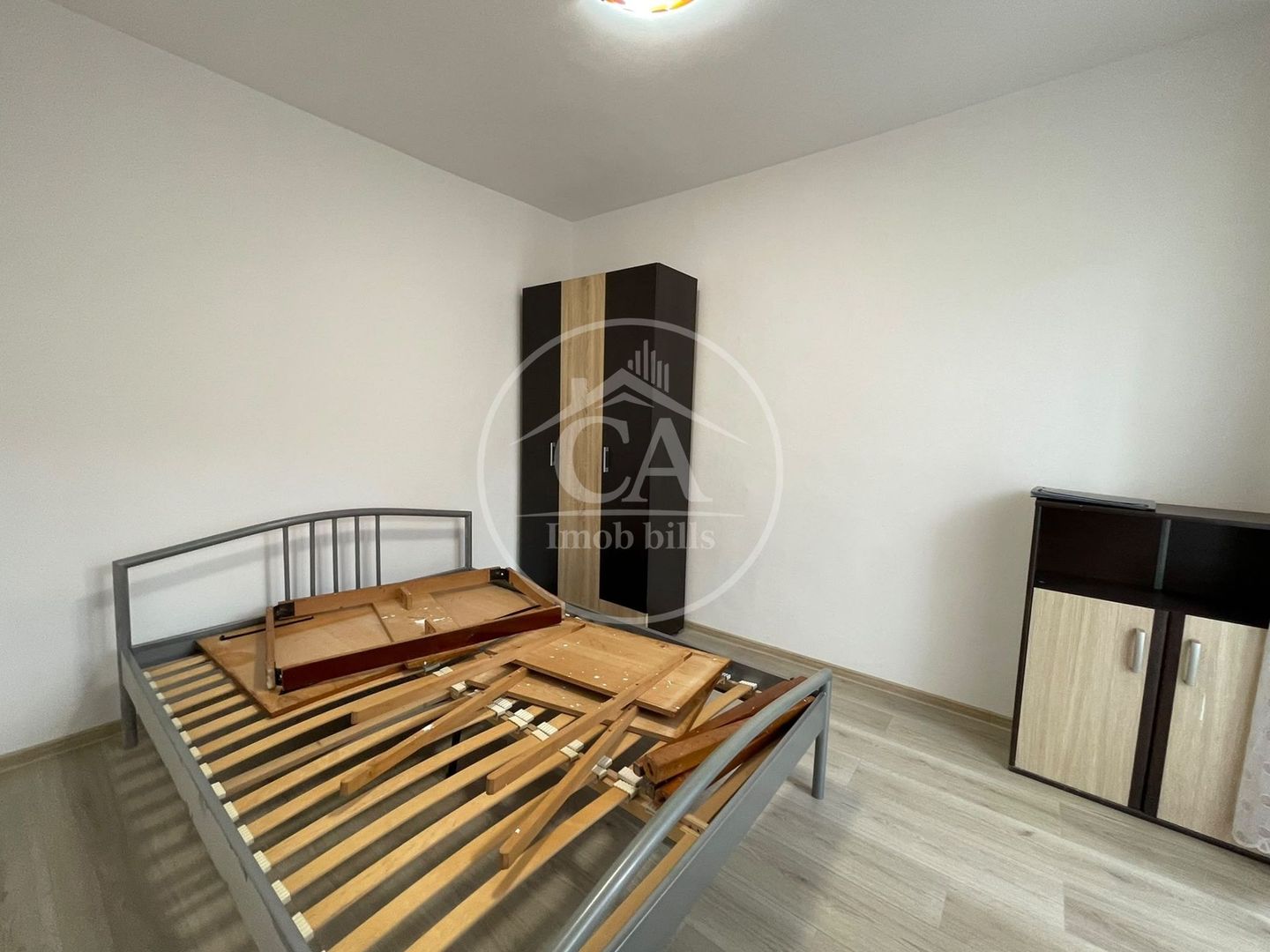 Apartament de vânzare cu 2 camere în zona Rogerius, Oradea - Poză 8