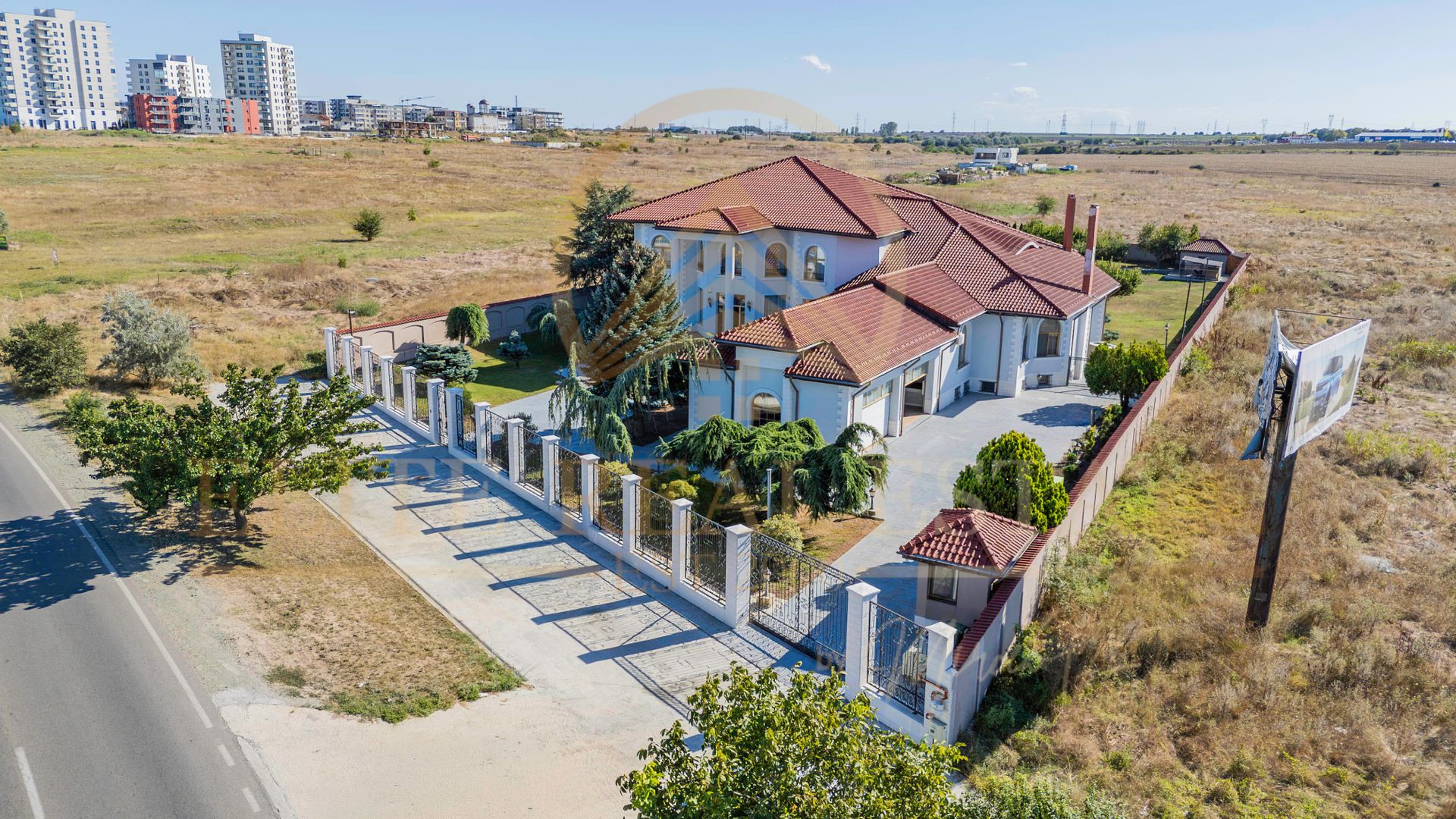 Reședință impunătoare în Constanța, pe un domeniu de 5.000 mp - Poză 7