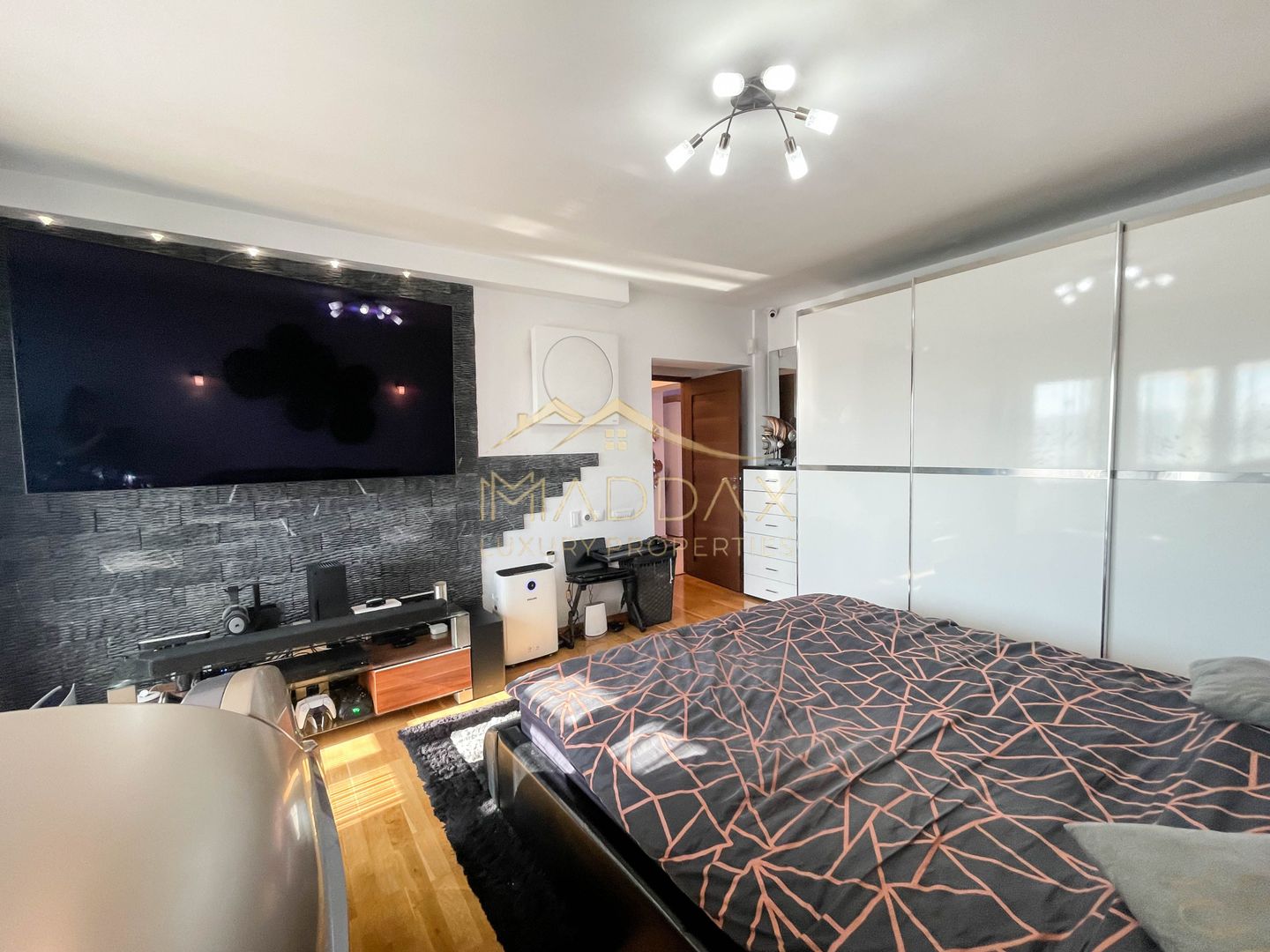 4 Room Apartment //***Smart Home***/Ready for usage/ 1 Parking // Nerva Traian - Poză 27