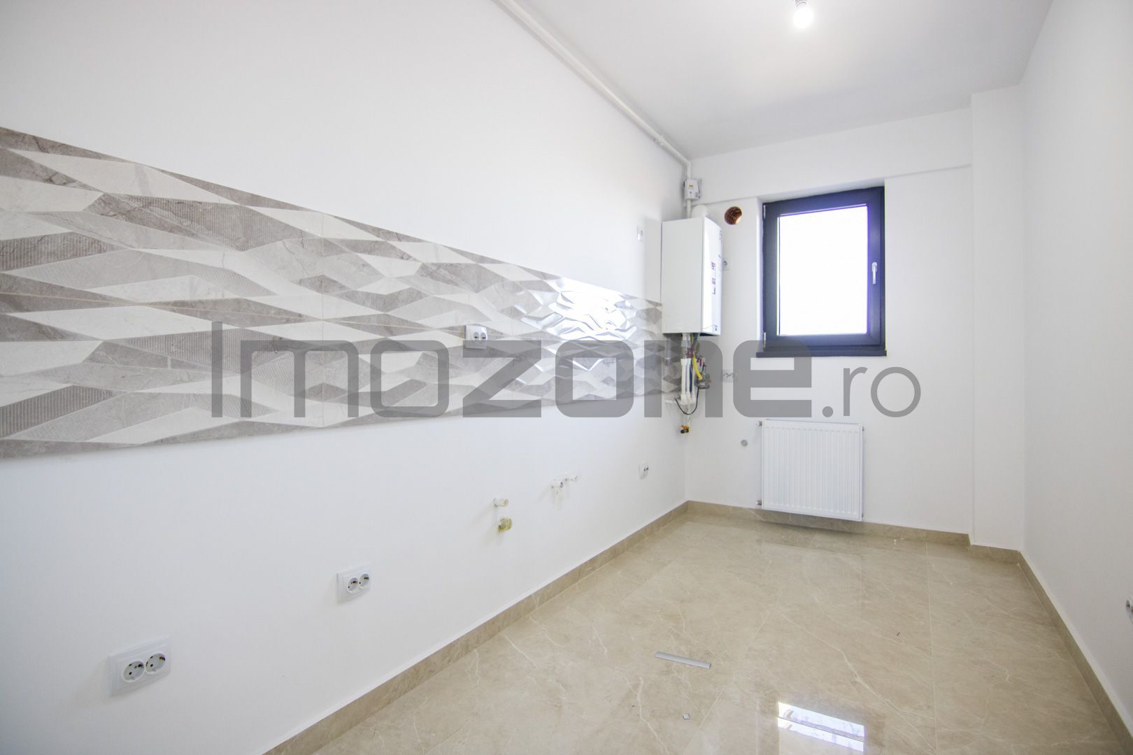 Luna IULIE vine cu -10% REDUCERE - Poză 6