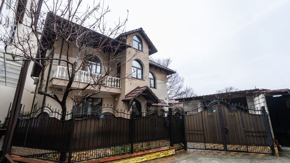 Vânzare, spațiu de birouri, 236 mp, strada București, Centru - Poză 21