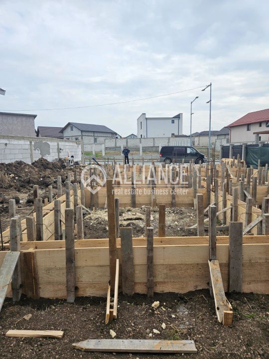 VALU LUI TRAIAN (COD07)Casă P+M (înaltă)cu 4 camere - Poză 7