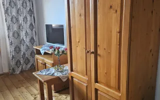 Pensiune 10 camere cu restaurant // teren 900 mp // Moieciu de Jos - Poză 33