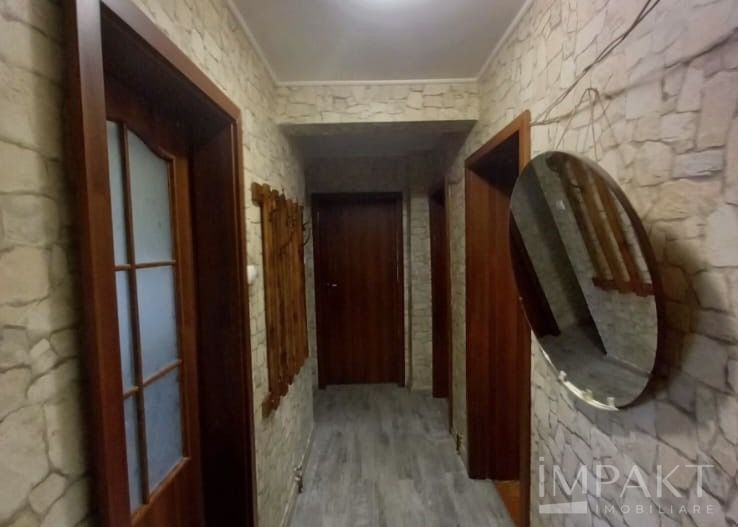 Apartament cu 3 camere decomandat in Gheorgheni (zona Complex Mercur) - Poză 4