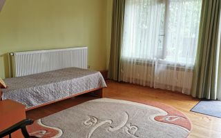 Apartament cu o cameră în zona TgCucu, la casă, parter, intrare separată - Poză 4
