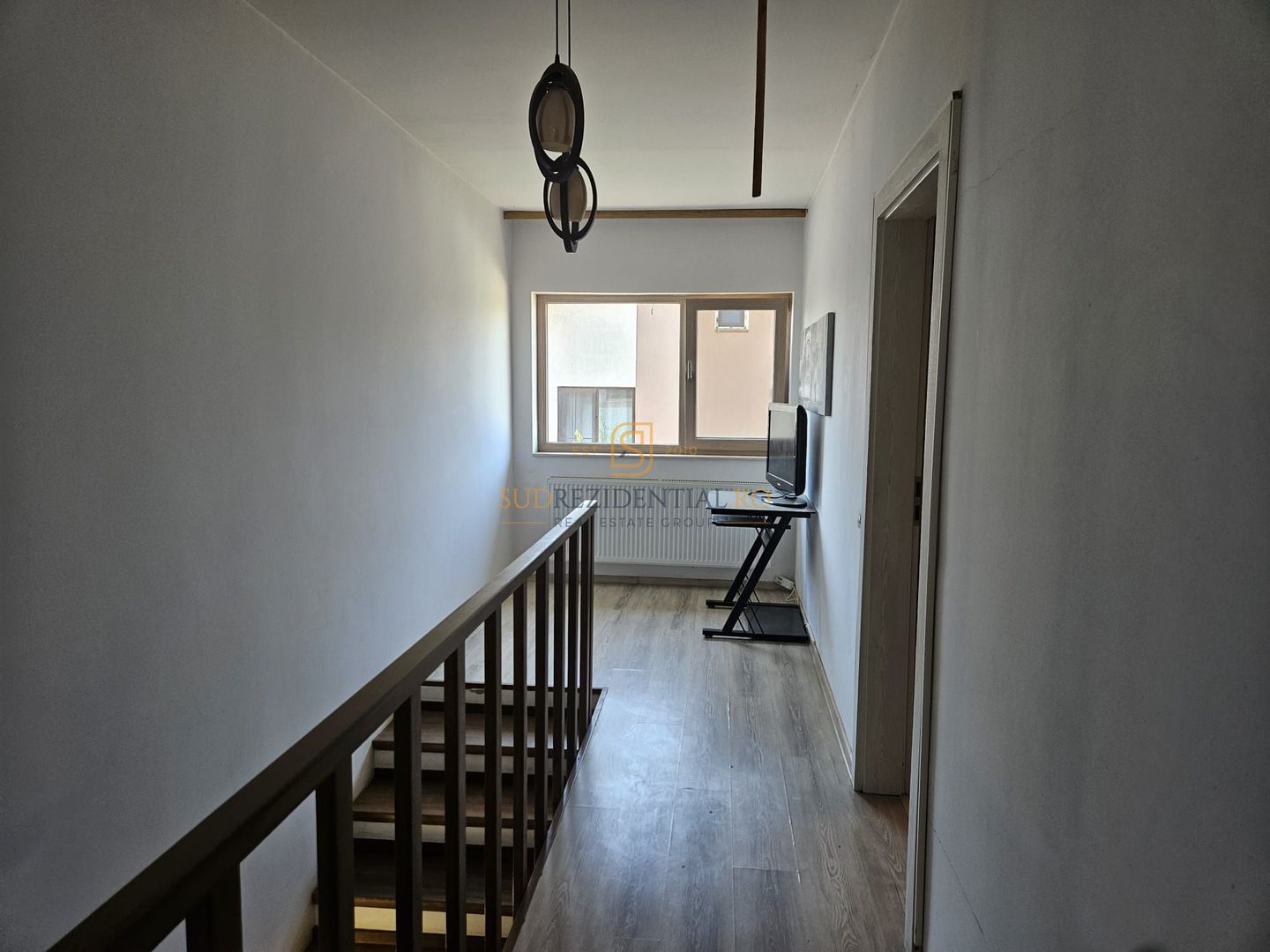 Vilă 3 camere de vânzare – Comuna Berceni, la 10 minute de București - Poză 5
