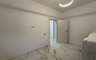 Duplex despartit prin garaj cu 5 camere  |  Dumbravita - Poză 12