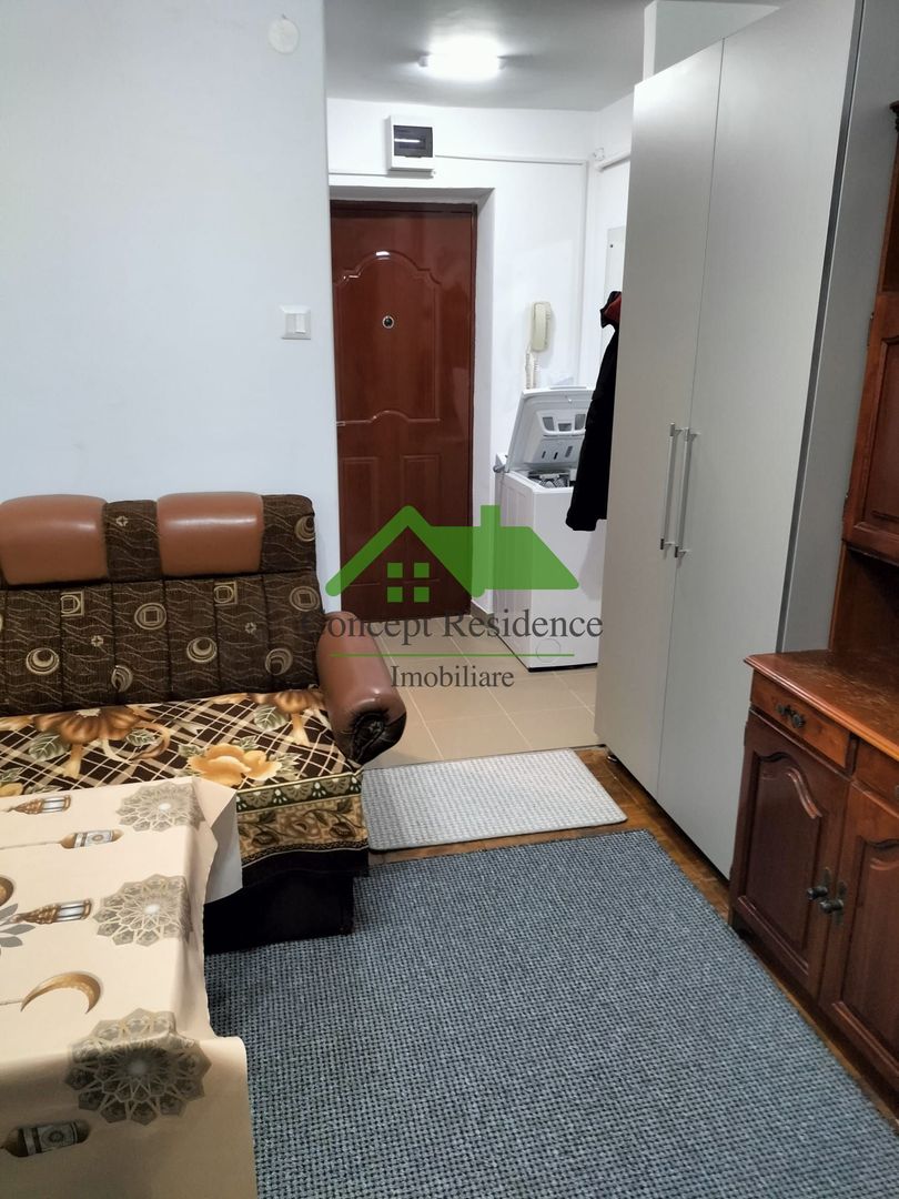 Garsonieră 28 mp, balcon – str. Gării, etaj 4 - Poză 3