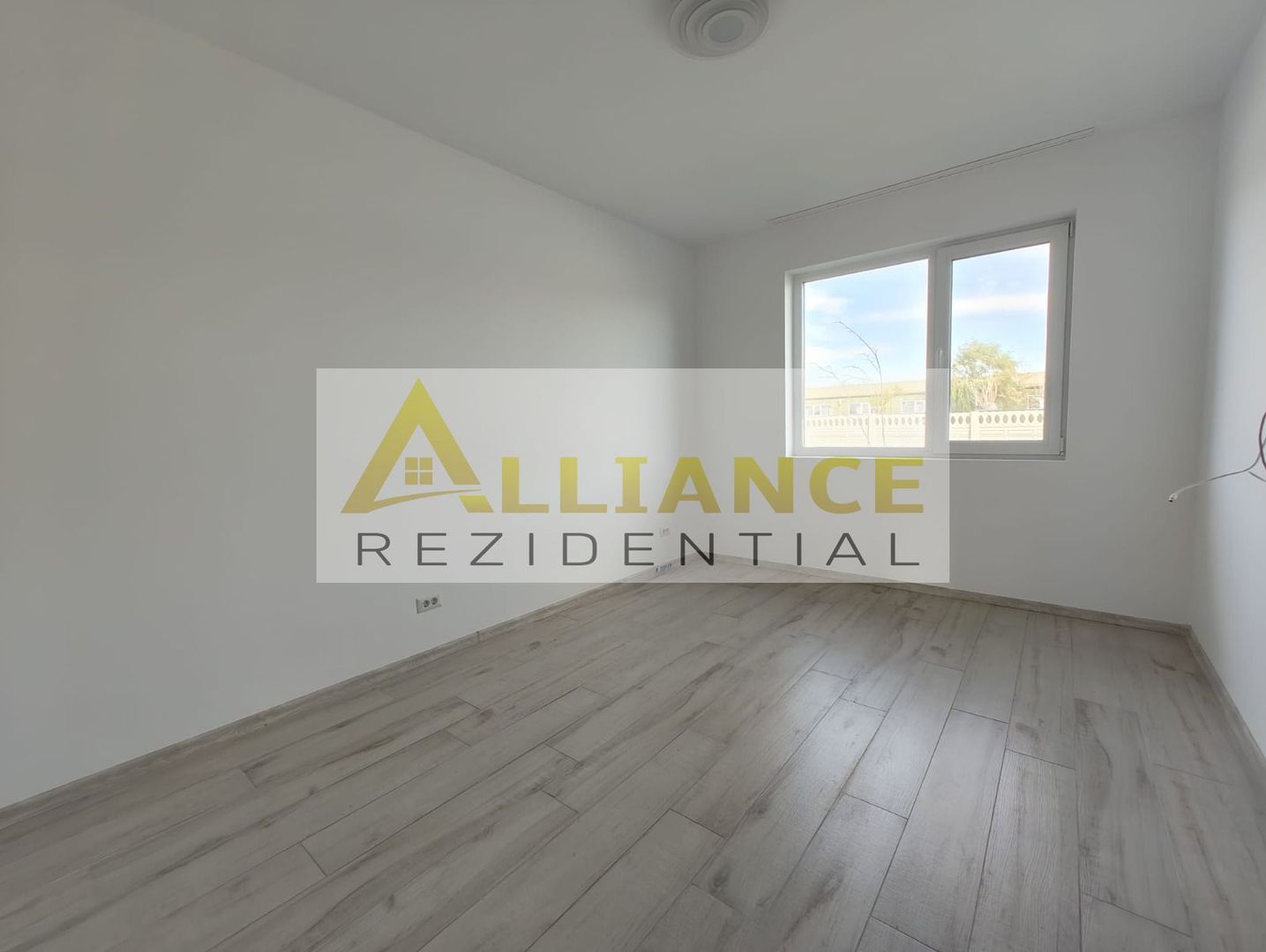Casa individuala - 3 camere-Teren 375 mp-PANOURI SOLARE - Poză 10