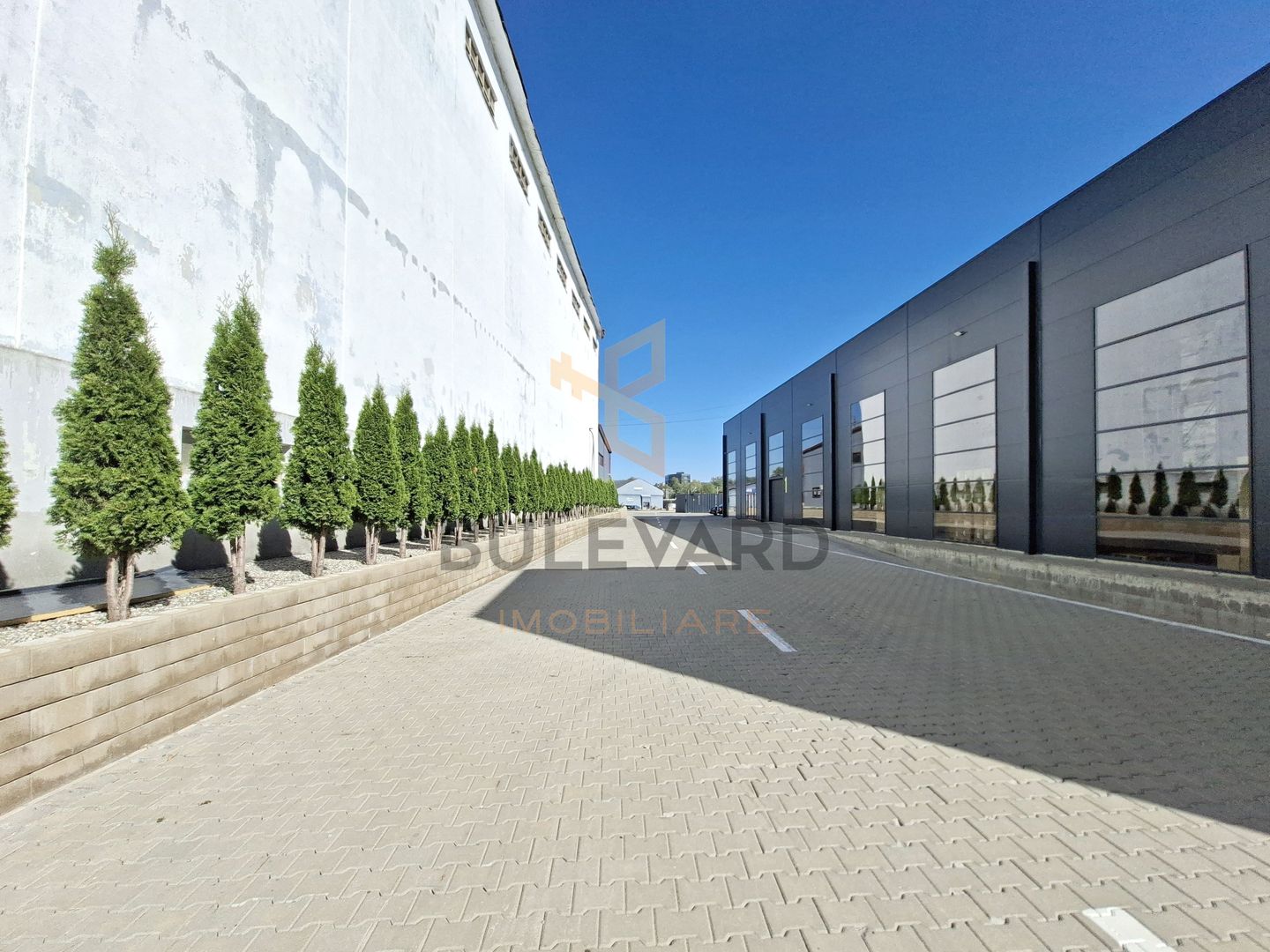Spatiu industrial 90 mp + birou 15 mp de inchiriat in zona Calea Baciului! - Poză 9
