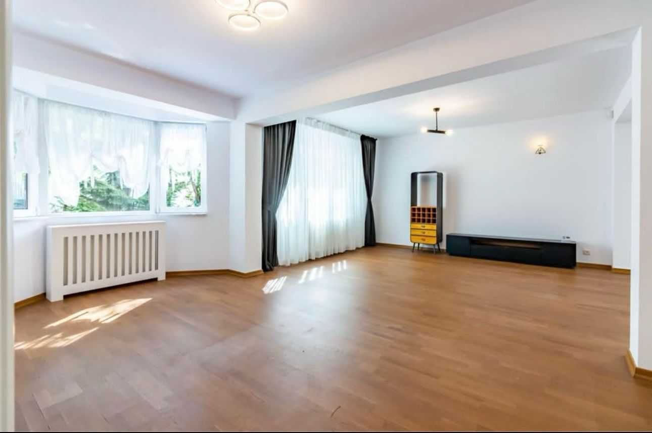 Vila individuala 5 camere | Pipera | Pretabila pentru locuinta sau sediu firma - Poză 2