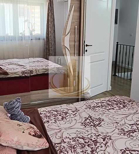 Casă înșiruită, 3 cam, 2 bai 80mp | Zona Cora Dumbrăvița | - Poză 4