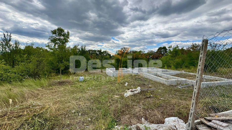 Teren intravilan cu fundatie - Strada Dimitrie Cantemir - Poză 3