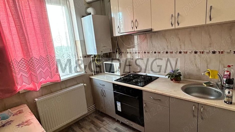 2 camere Dambovita centrala proprie - Poză 3