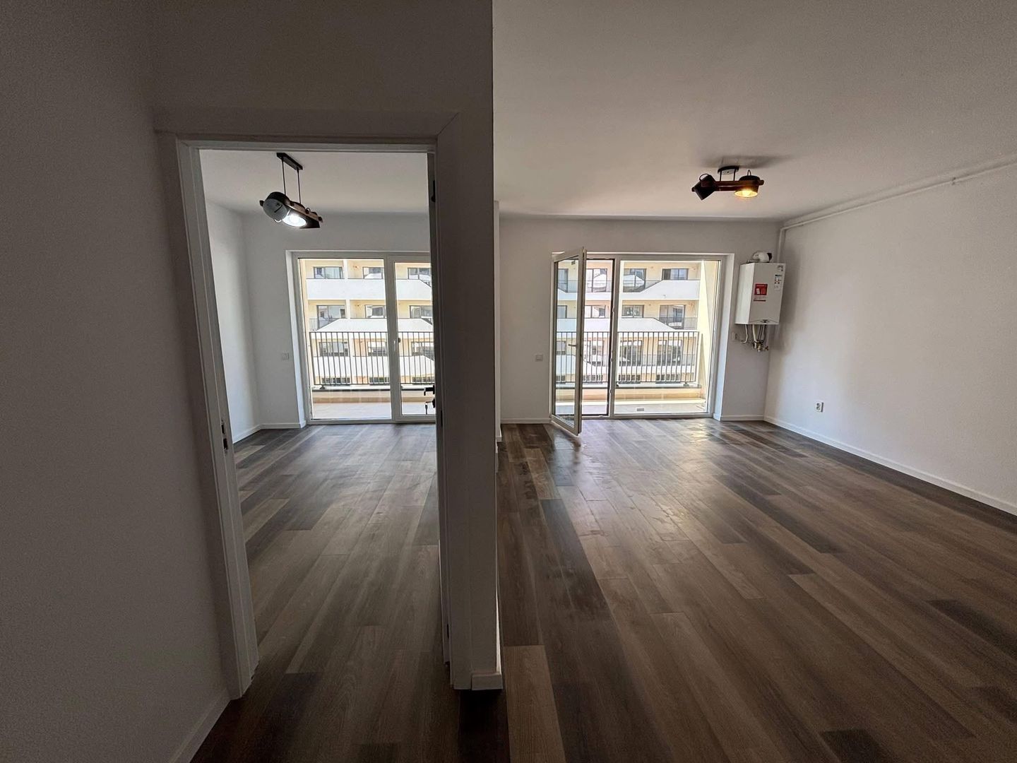 COMISION 0% VANZARE APARTAMENT 2 CAMERE FINISAT ZONA EROILOR - Poză 1