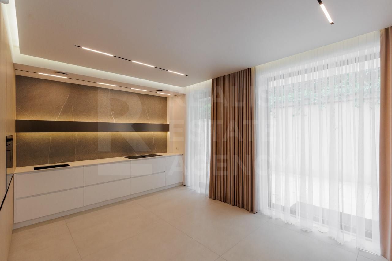 Vânzare, Townhouse, 3 nivele, strada Anton Crihan, Centru - Poză 29