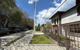 Vânzarea, casa/villa, 4 camere, str. Taras Șevcenco, Pământeni - Poză 2