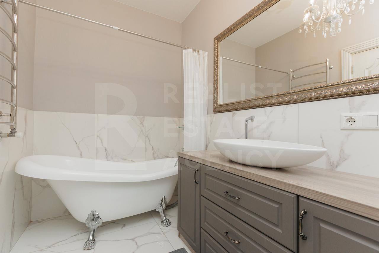 Chirie, casă, 4 camere, strada Melestiu, Centru - Poză 13