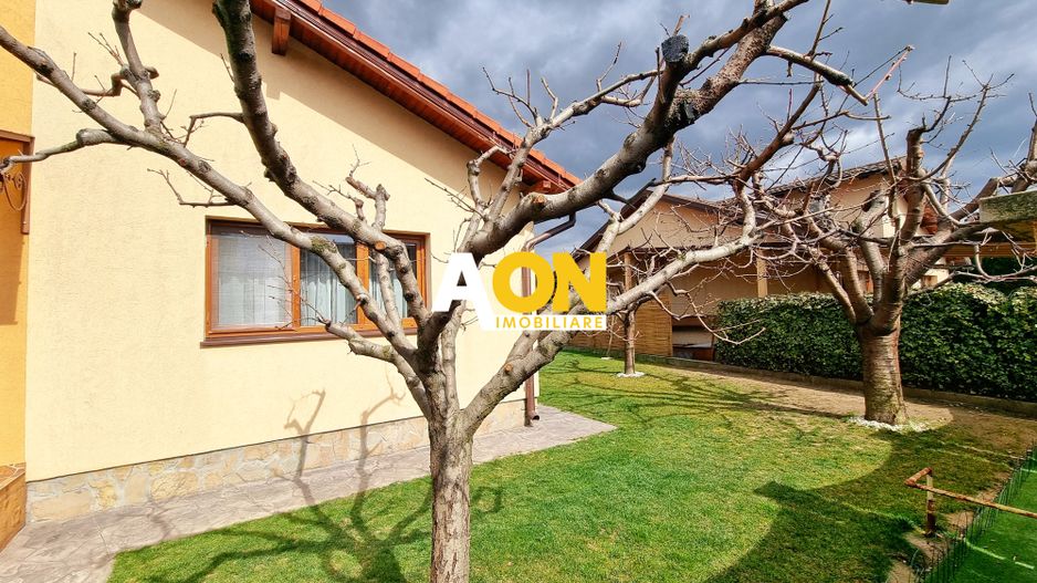 Casa 3 camere, mansardabila, S+P, 400 mp teren, Cetate - Poză 3