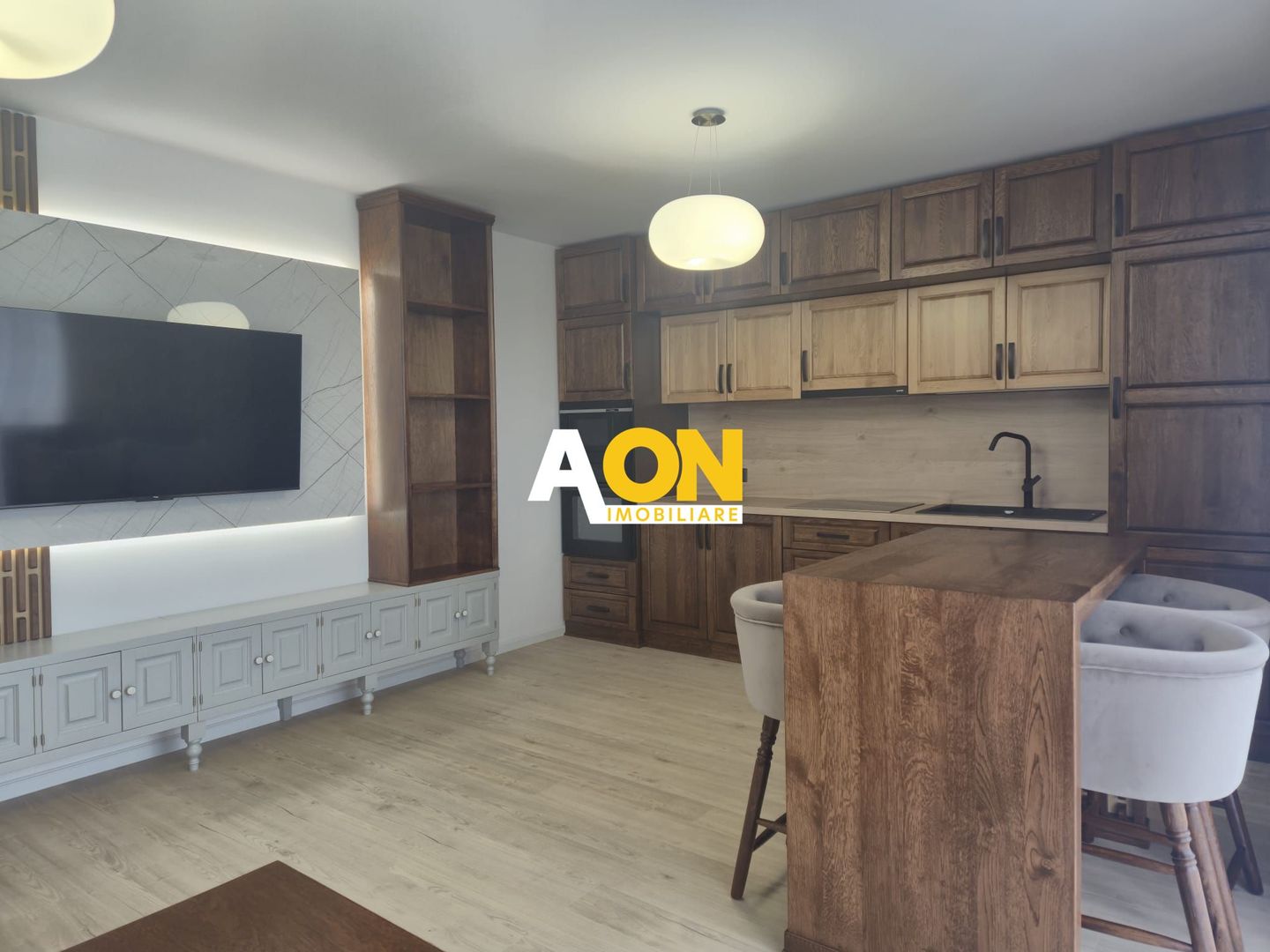 Apartament 2 Camere, Bloc Nou, Ultrafinisat, Zona Cetate - Poză 9