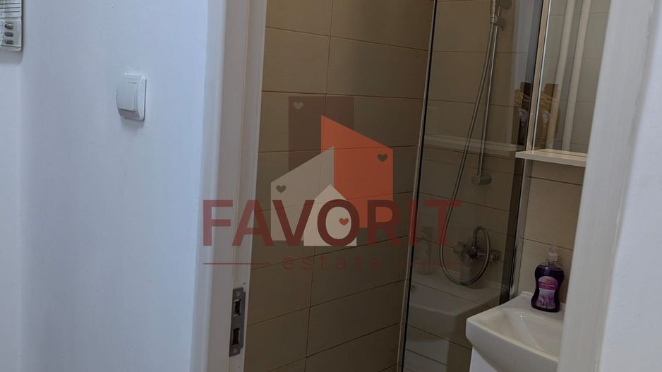 2 camere | etaj 1 | renovat complet | zona excelenta | - Poză 8