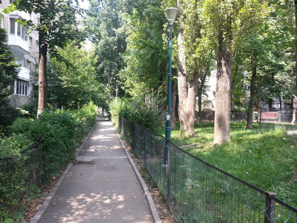 Apartament 4 Camere , et.3/4, Berceni-Racovita - Poză 12