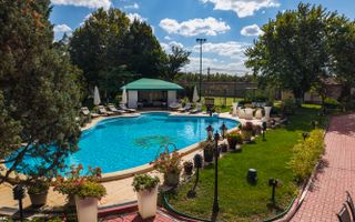 Resedinta premium| Teren de tenis | Piscină încălzită | Infrastructură completă! - Poză 5