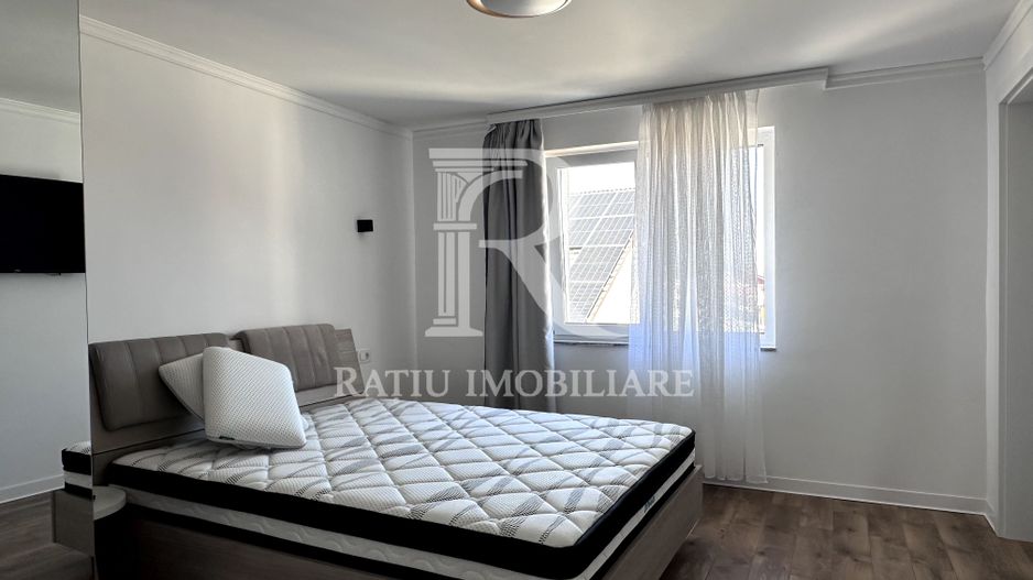 Casa cu 5 dormitoare de închiriat | Cartierul Lotus | Sanmartin - Poză 11