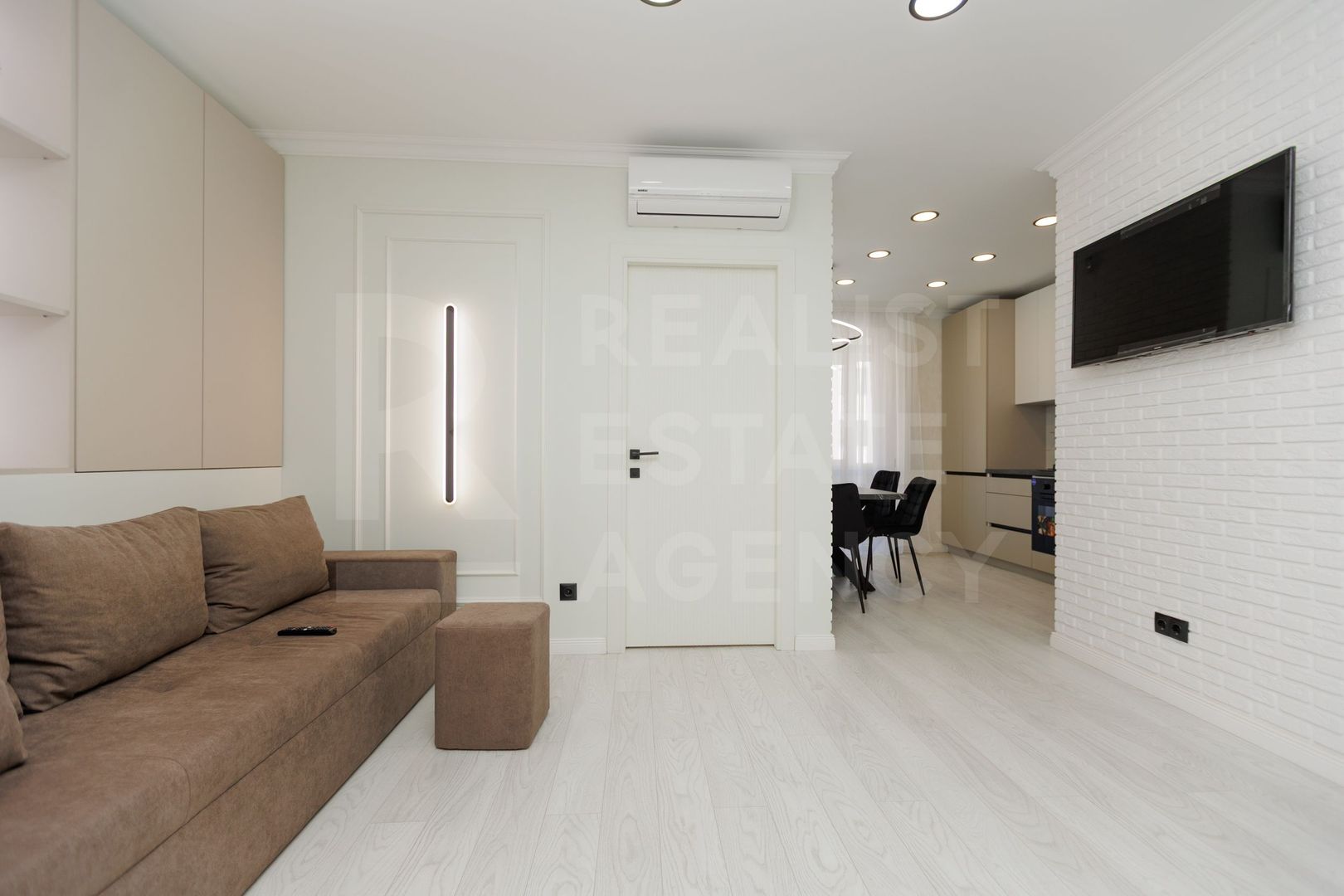 Vânzare, apartament, 2 dormitoare, str. Ion Buzdugan, Buiucani - Poză 4