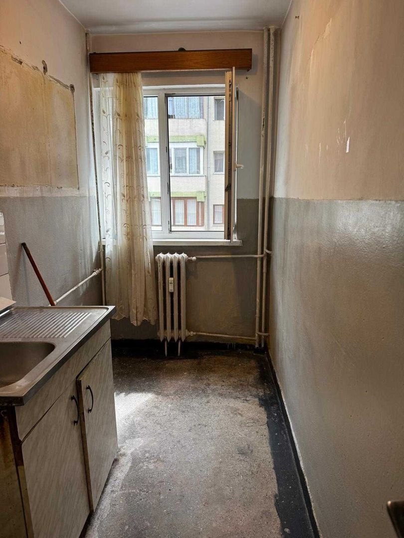 Apartament cu 3 camere | Ideal pentru renovare |  George Enescu - Poză 2