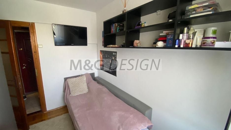 Apartamnt 3 camere Sagului cu centrala - Poză 22