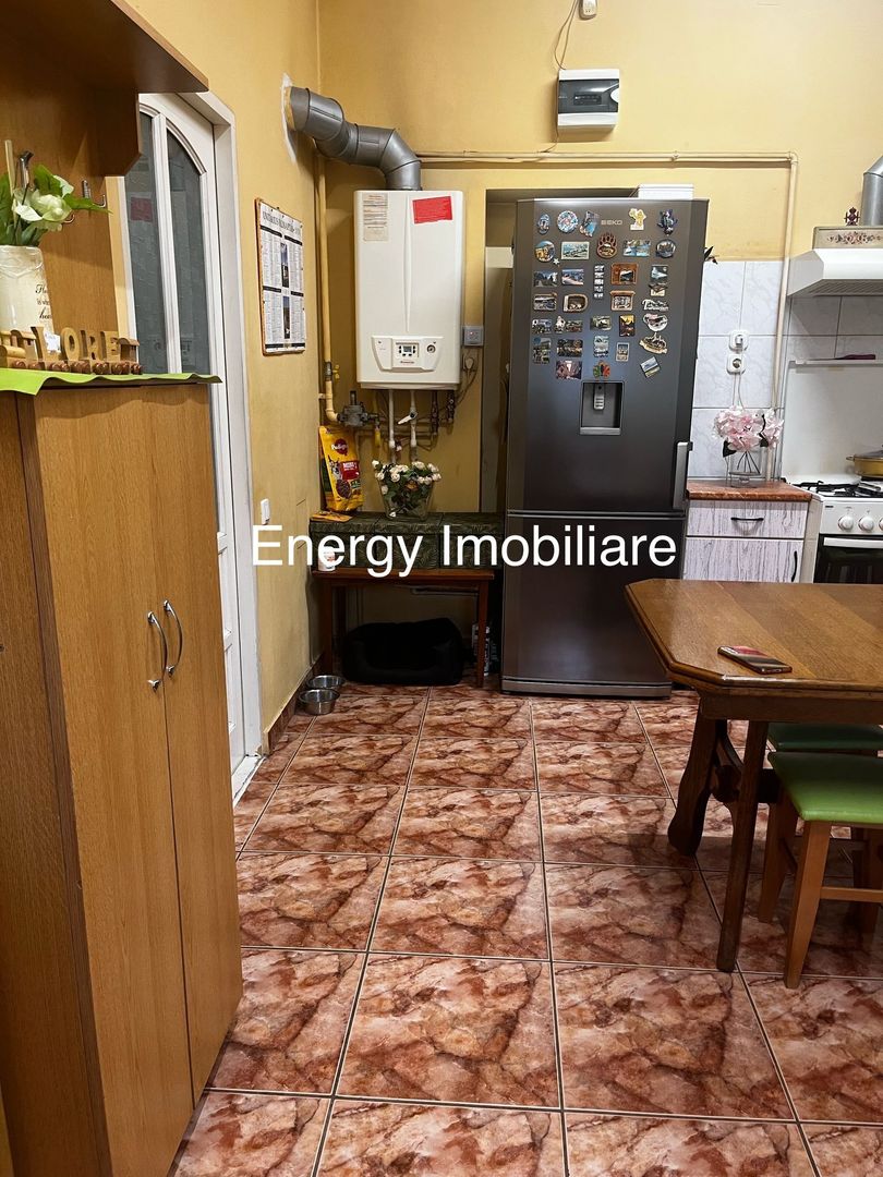 Apartament cu 3 camere, zona Bălcescu - Poză 9