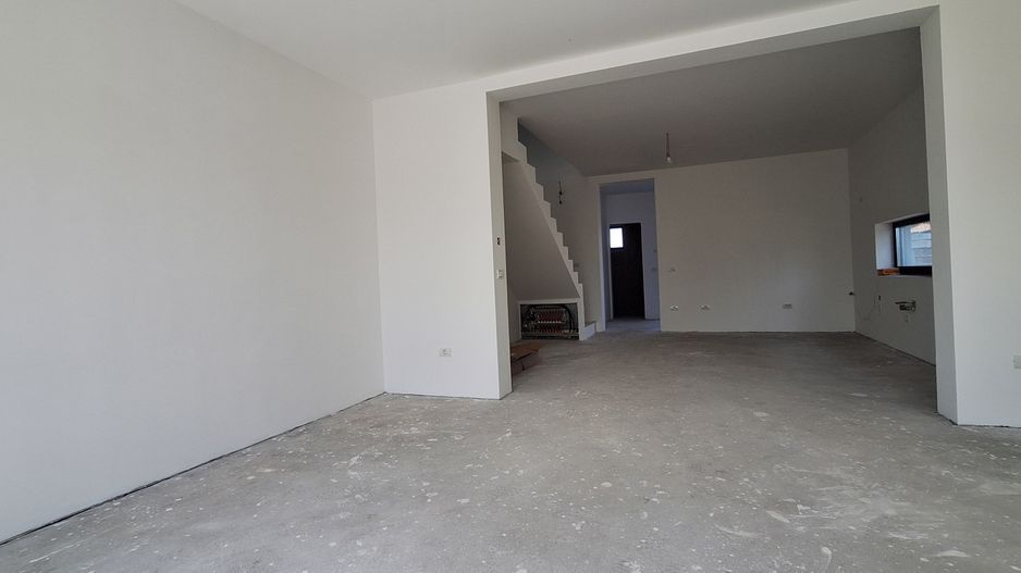 Duplex modern P+E cu 4 camere - Poză 33