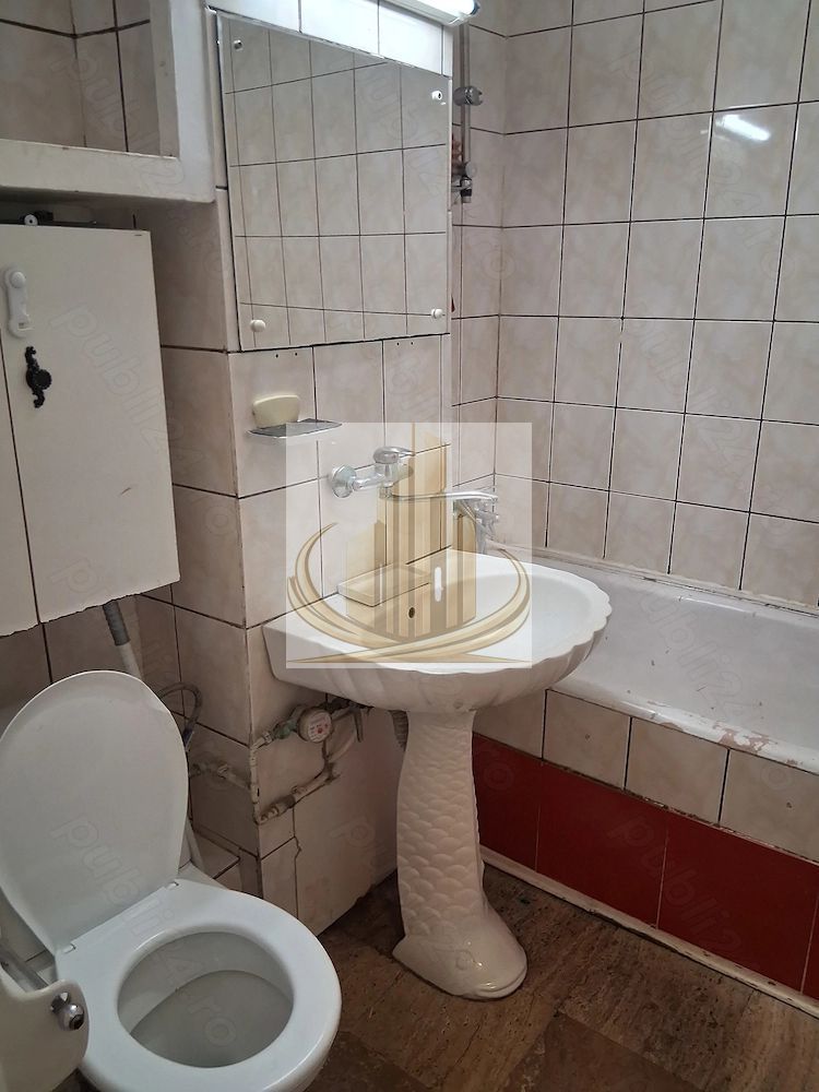 Ap 3 camere decomandat Lipovei parter - Poză 7