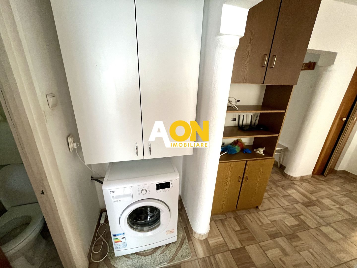 Apartament cu 4 Camere, Etaj 2, Loc De Parcare, Cetate - Poză 15