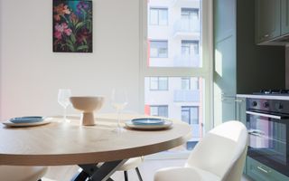 Apartament cu 2 camere NOU, finisat cu Chirias inclus - Poză 9