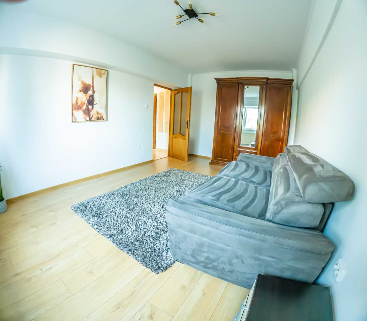 ageuropa.ro vinde apt. 2 cam. DECOMANDAT, RENOVAT si MOBILAT. - Poză 5