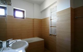 Apartament cu 2 camere de închiriat - Poză 14