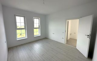 Etaj 1. Bloc la asfalt. Balcon mare. Loc de parcare. - Poză 6